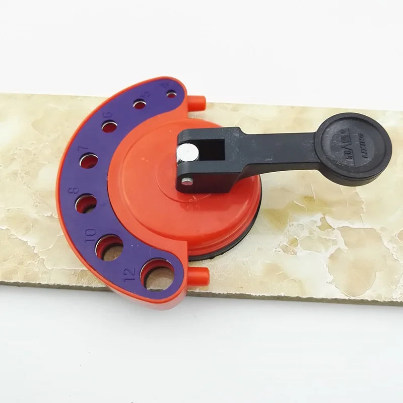 Vakum pozicioner za bušenje rupa 4–12mm postavljen na keramičku pločicu sa aktiviranom ručicom vakuma